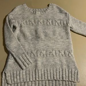 thick and cozy sweater!
